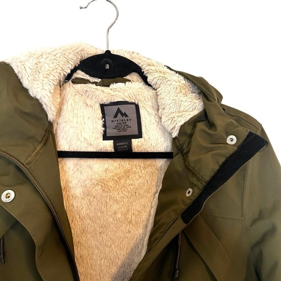 McKINLEY Women's Amita Winter Parka - Picture 13 of 16